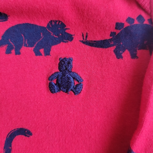 GAP one piece with dinosaurs in red 12-18 months - Picture 5 of 9